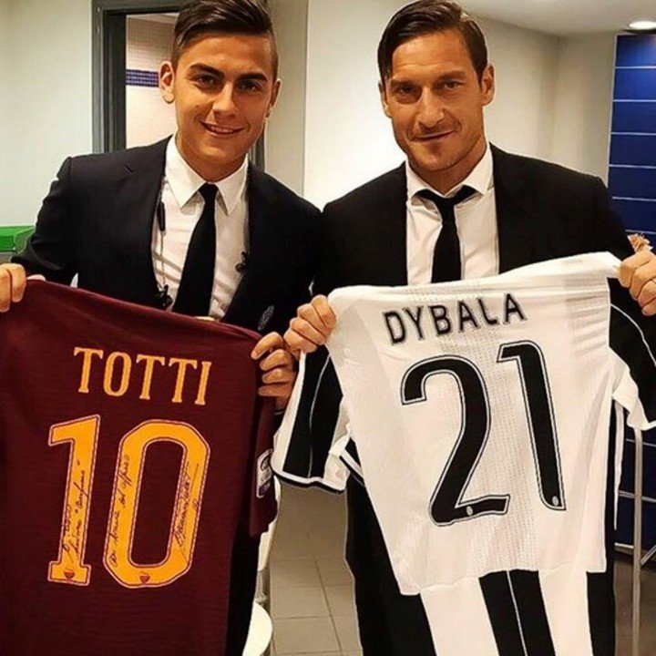 Dybala et Totti (Photo Instagram paulodybala).