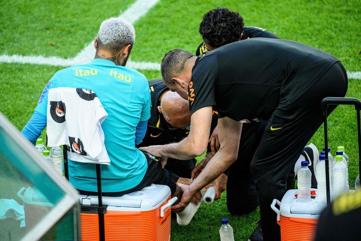 Le coup de Ney pendant l'entraînement de l'équipe nationale du Brésil.
(AFP)
