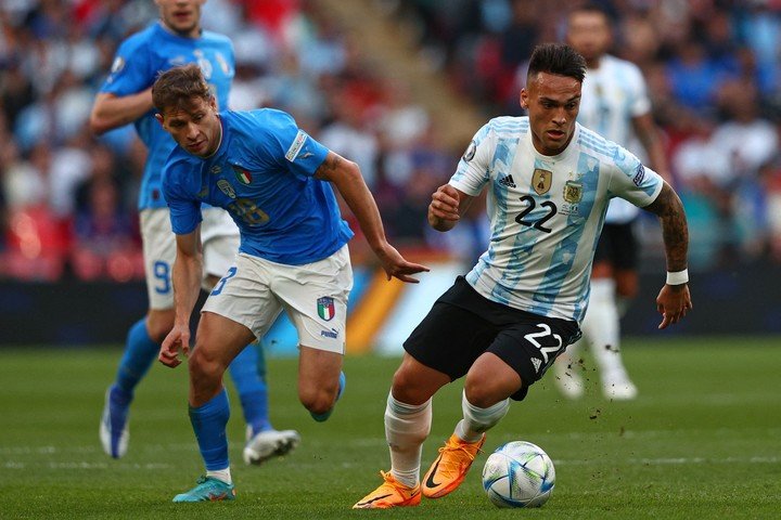 Lautaro Martínez lors de la Finalísima contre l'Italie. Photo : AFP
