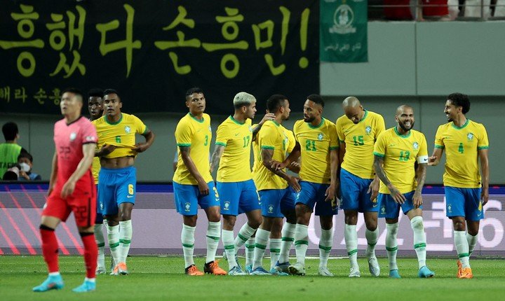Le Brésil a écrasé la Corée (REUTERS).