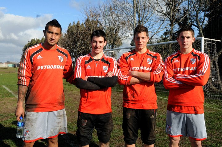 La pré-saison 2011 de River : les quatre gardiens de River, Gonzalo Marinelli (maintenant à Tigre), Gaspar Servio (Rosario Central), Mario Daniel Vega (retraité en janvier) et Chichizola,