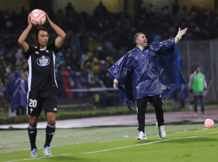 Coudet lors du match contre Pumas UNAM. (EFE/ Isaac Esquivel)