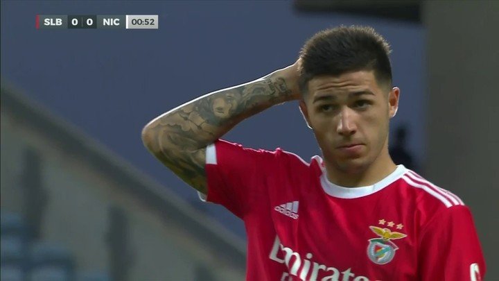Enzo Fernandez, titulaire lors du match amical de Benfica contre Nice (captation TV).