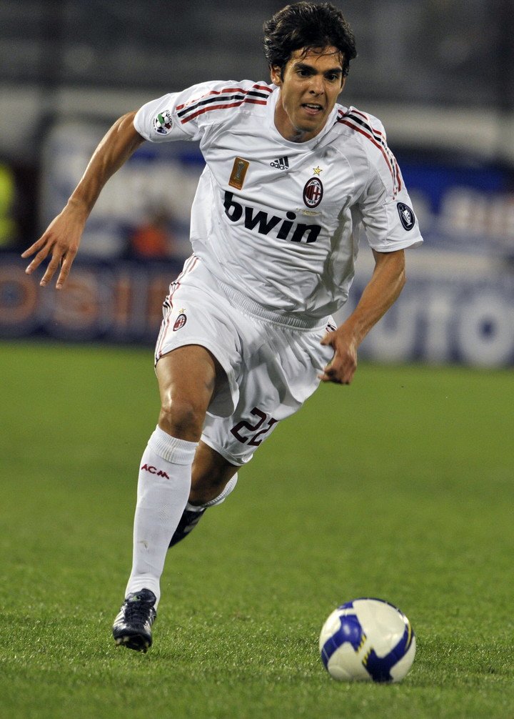 Kaká jouant pour le Milan en 2008 (Photo : AFP).