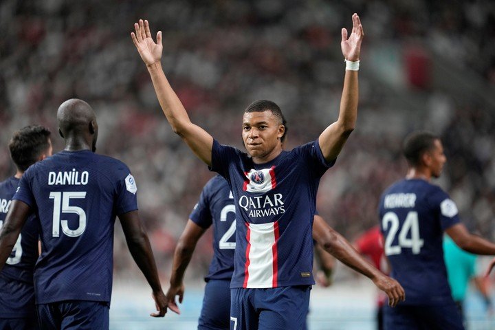 Le 7 en or a été la star du titre de champion de Ligue 1 du PSG(EFE)
