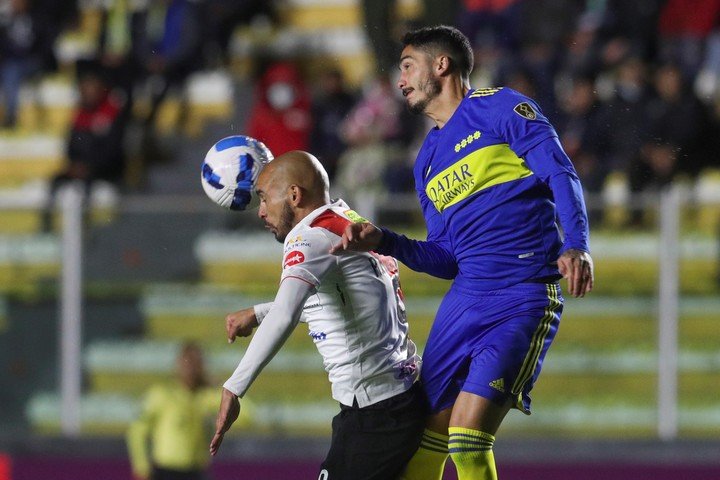 Marcos Riquelme contre Boca. EFE/Martín Alipaz