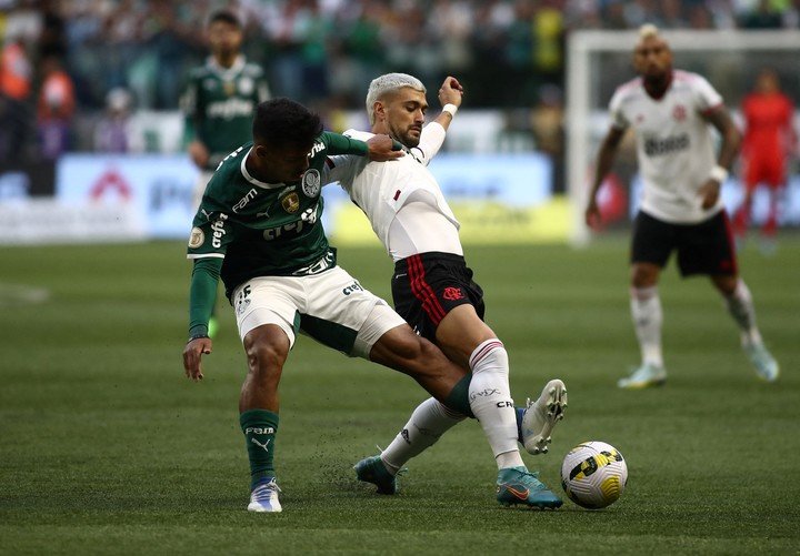 Le duel entre Palmeiras et Flamengo a été serré (Photo : REUTERS/Carla Carniel)