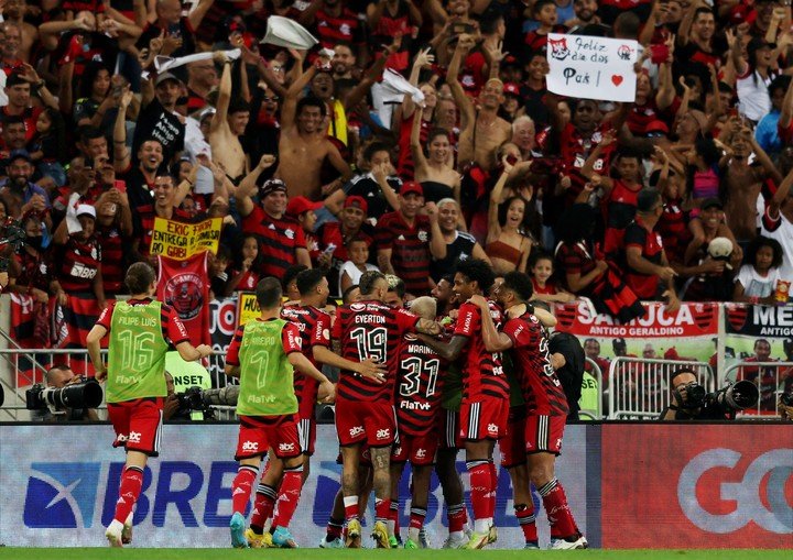Pedro célèbre la victoire 5-0 (Reuters).
