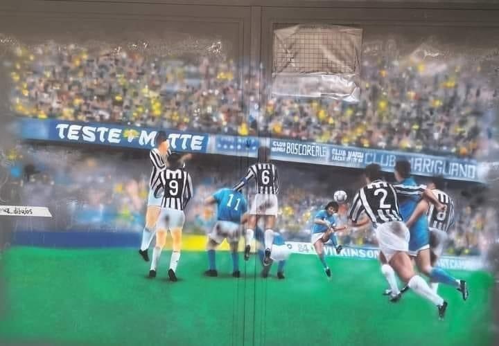 La fresque avec le but impossible de Maradona contre la Juventus (Photo : @museodiemozioni).
