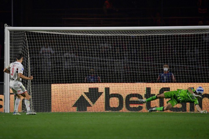 L'ancien joueur de Boca a vu un penalty arrêté (Photo : AFP).