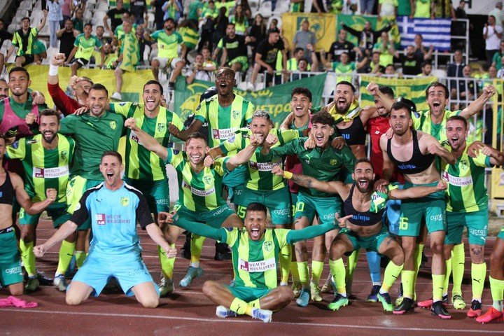 Célébration de l'AEK Larnaca.