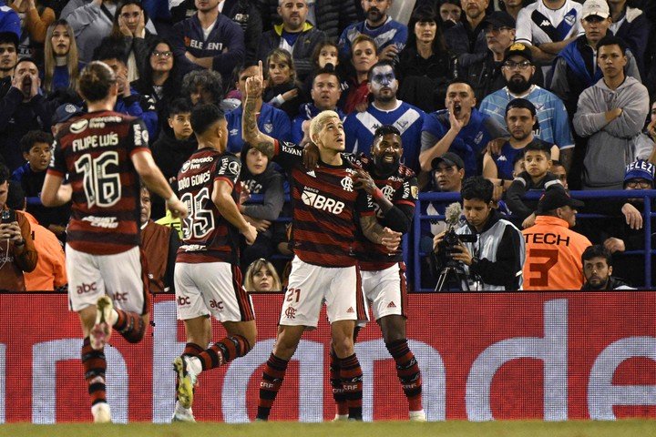 Flamengo était en pleine forme à Liniers (Photo par Luis ROBAYO / AFP)