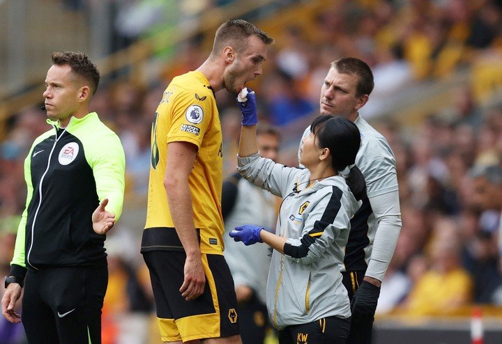 Football - Premier League - Wolverhampton Wanderers v Southampton - Molineux Stadium, Wolverhampton, Britain - September 3, 2022
Sasa Kalajdzic s'est rompu le ligament croisé antérieur du genou (Photo : Reuters).