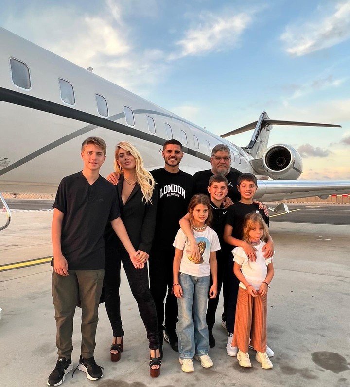 Icardi, Wanda et leur famille en route pour la Turquie (Instagram).