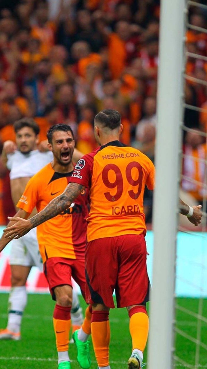 Mauro Icardi fait ses débuts avec Galatasaray