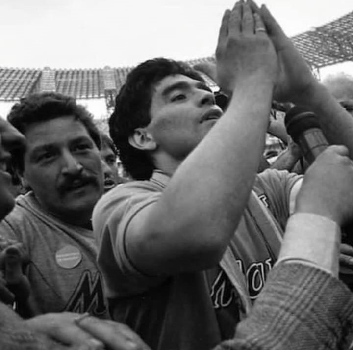 Tommaso Starace est un joueur du Napoli depuis l'époque de Maradona.