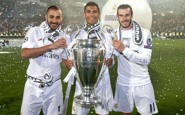 Benzema, Ronaldo et Bale après avoir remporté la Ligue des champions avec le Real Madrid (Photo : @realmadrid).