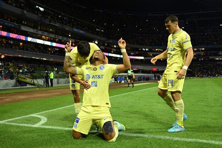 L'América a écrasé Puebla 5-1 au stade Azteca (Photo : AFP).