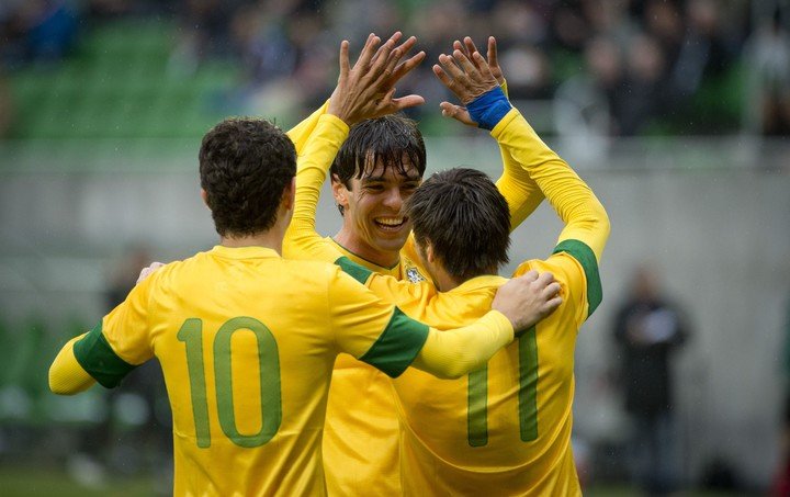Neymar et Kaká lors d'un match amical contre le Japon (Photo : AFP).